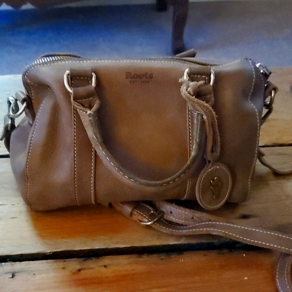 Mini Roots city bag